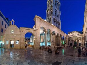 Split Town By Night