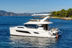 Aquila 44 Power Catamaran (1)